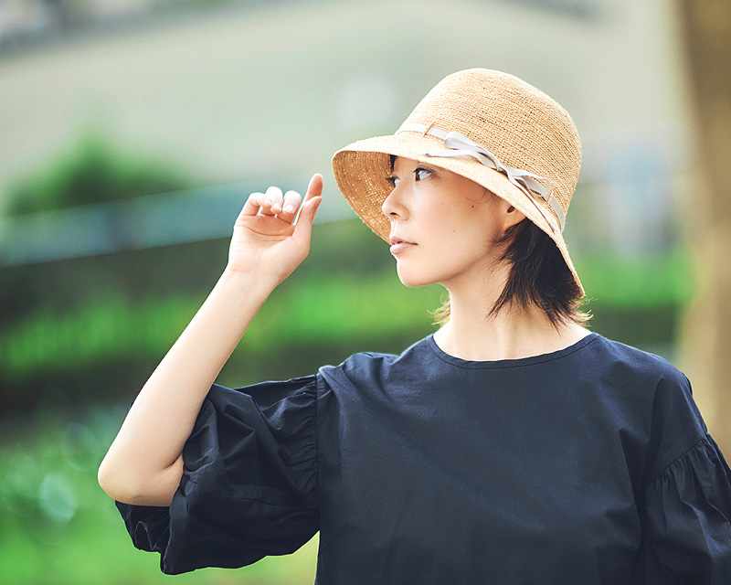 �c���X�q�X h096 Gina �W�[�i ���t�B�A�E�V���[�g�N���b�V�F