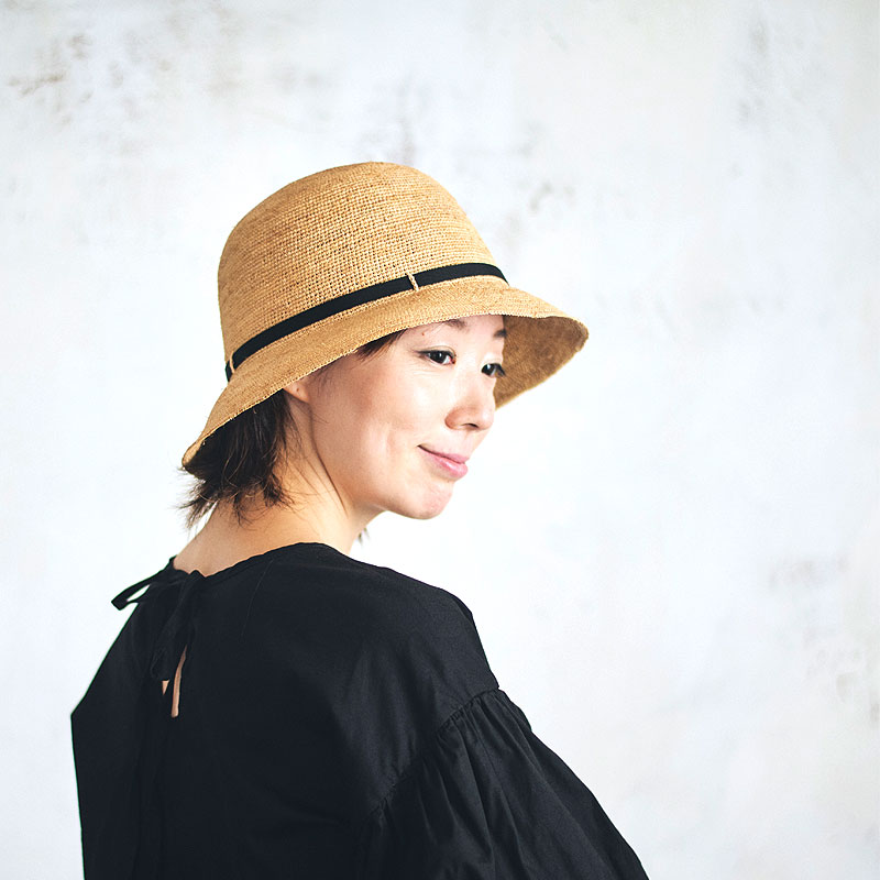 �c���X�q�X h096 Gina �W�[�i ���t�B�A�E�V���[�g�N���b�V�F